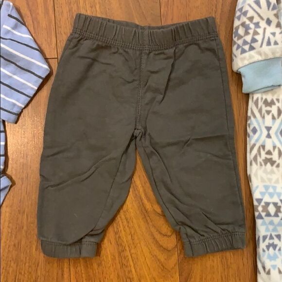 Carter’s 6 Month 3 Piece Bundle - Picture 3 of 4